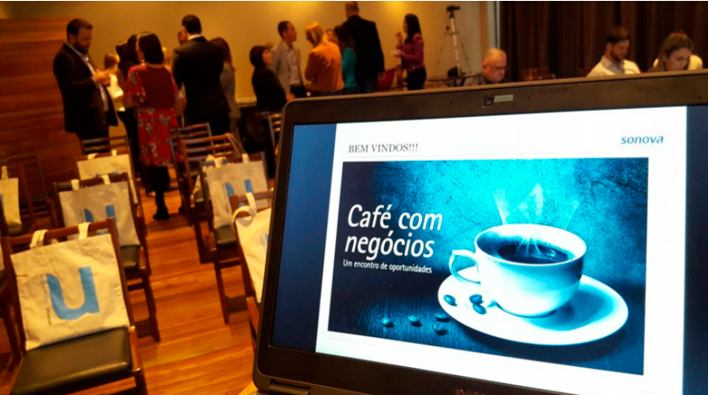 Foto Café com negócios-Adria Seguros